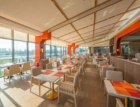 Jingzhou Yingcheng Livable Hotel