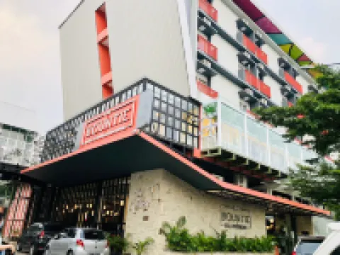 The Bountie Hotel & Convention Centre Hotel a Cikole