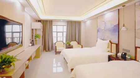 Shihezi Huibo Resort Отели рядом с достопримечательностью «Shihezi University - South District»