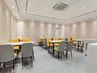 IU Hotel (Pengshui Renhe Spring store)