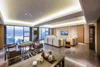 EAST LAKE HOLIDAY HOTEL Hotels in Yangchun