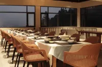 Qunshan Zhixin Hotel Các khách sạn ở Lôi Sơn