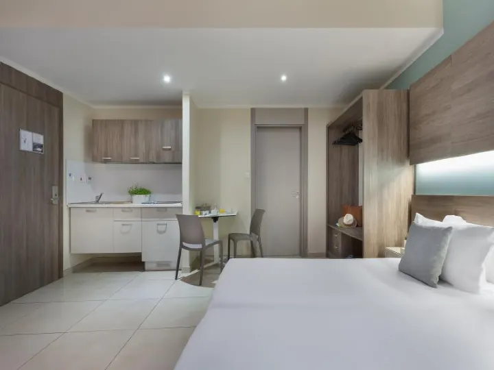 115 the Strand Hotel by Neu Collective