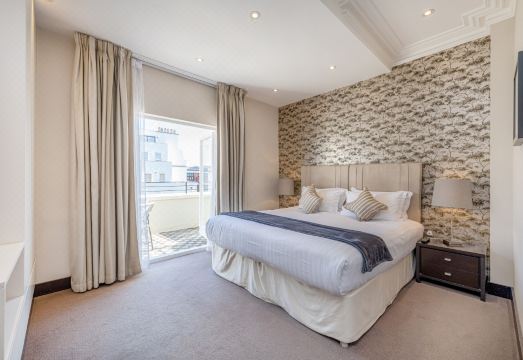 130 퀸스 게이트 아파트먼트