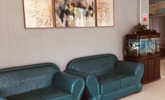 Huangshi Jinse Gangwan Hotel