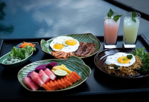 4. 더 파리 수다..