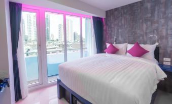 Spark Hotel - Mrt Queen Sirikit  Certified