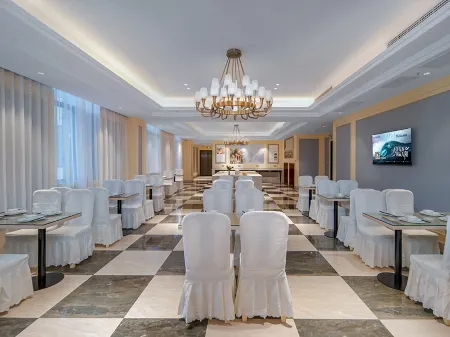 Vienna Hotel (Anqing Huaining Duxiu)