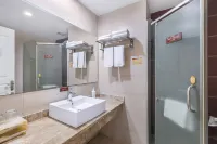 Tuk China Light Residence Hotel (Taizhou Luqiao Airport Branch)