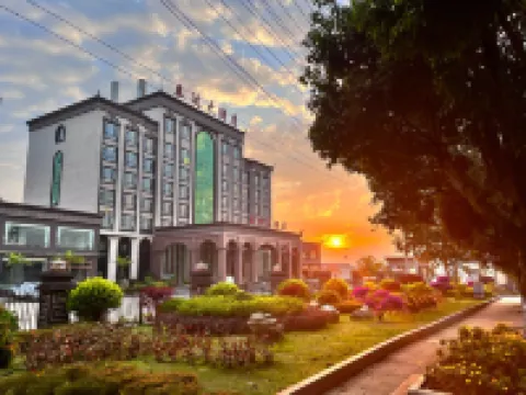 Tedda Hotel Asahikawa Hotels in Longchuan