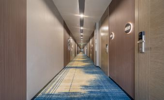 Tuk China Light Residence Hotel
