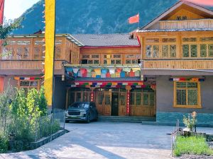 Jiuzhaigou Tibetan Homestay