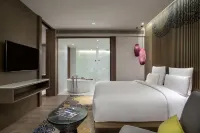 Pullman Ciawi Vimala Hills Resort - balcony