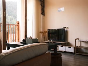 A cloud home stay in zhaoxing dong village