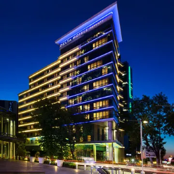 Delta Hotels Istanbul Levent Отели рядом с достопримечательностью «Парк Бебек»
