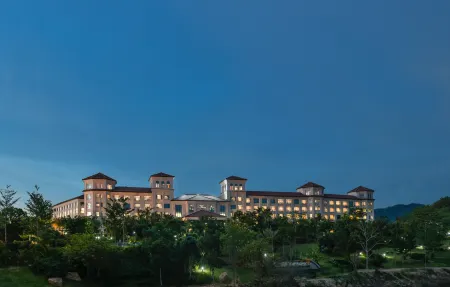 Kelly Garden Hotel (Changjiang County Government Branch)