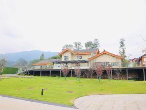 Mengdingshan plum blossom fall