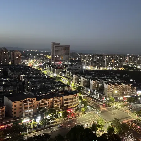 Guangde Lanbowan Apartment