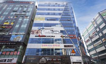 Wall Hotel Cheonan Cheongsu