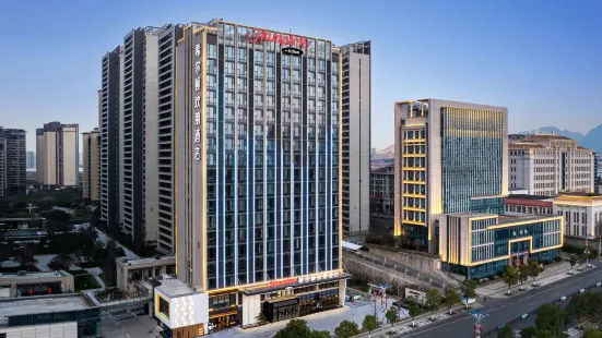 Hampton by Hilton Jiujiang Eight Mile Lake