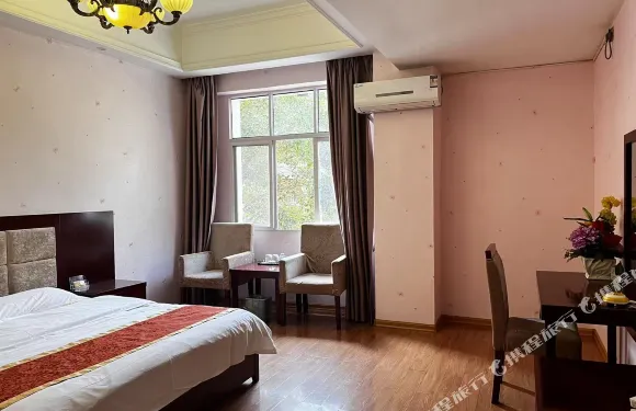 盈江洪洲商務酒店