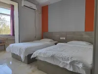 Hot Springs Ancient Town Express Hotel Hotels near Hongya Valley