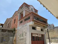 Single-family old house Postman Homestay