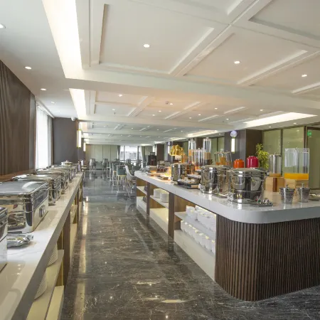 Madison Hotel Jining Wuyue Plaza Sports Center