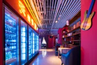 VALATOMS Fanlatu Hotel (Mianyang High-Speed Railway Station CapitaMall)