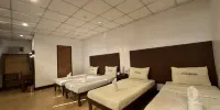 SJ Mansion Hotel - Quad Room (4 Camas Individuales)