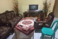 SPOT ON 93542 Suripah Kostel Syariah Hôtels à : Padamara