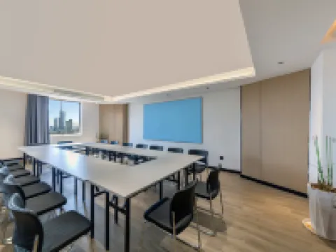 Yibo Hotel (Zhuhai Gongbei Port Fuhuali Store) Hotels in Zhuhai