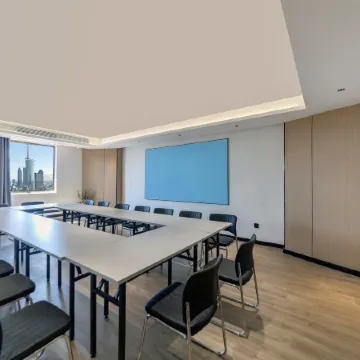 Yibo Hotel (Zhuhai Gongbei Port Fuhuali Store) Отели рядом с достопримечательностью «Чжухай Политехническая Профессиональная Техническая Школа»