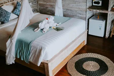 Lanussa Hill Villa Отели рядом с достопримечательностью «Twin Island Dive»