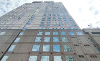 Happy Guest Projection Apartment