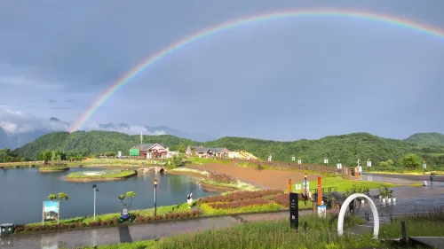 Deshell Turtle Camp Hotel (Daqi Xiling Snow Mountain Branch) In der Nähe des Hotels Photos