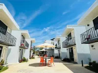 Liuqiu East Star Homestay Hotels near Lambai Island