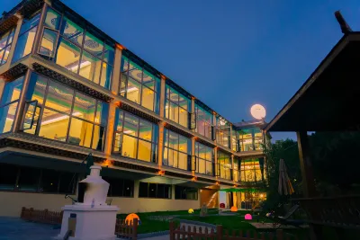 NanLaGengGa Hotels near Dazong Sacred Lake Scenic Area