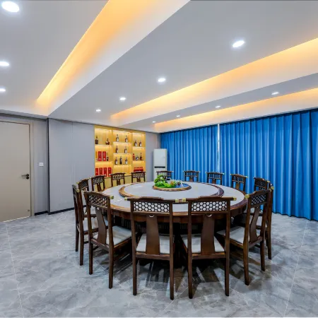 Jin Tai Hotel (Changping Tianhong Shopping Mall)