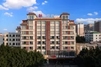 Borrman Hotel (Dongfang Cultural Plaza Railway Station)