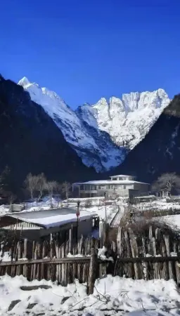Zouqi Luxing Hotel (Yubeng Village) Отели рядом с достопримечательностью «Xiaonong Base camp»