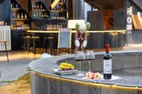 Timson Rezen Hot Spring Hotel Hotels in Eryuan