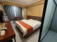 Fangcheng Guangzheng Hotel - Inns