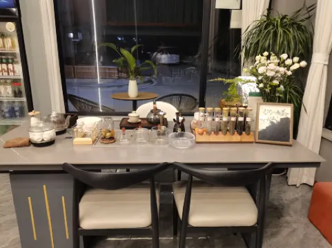 Thousand stars praise homestay