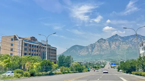 Ascent Hotel Dengfeng