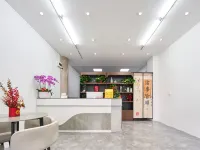 木槿輕奢公寓HOSTEL（深圳大芬地鐵站油畫村店） 丹竹头附近的飯店
