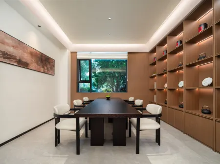 LEJU HOTEL Отели в г. Цисянь