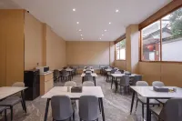 Tengchong Tiyana Hotel - 3-Star
