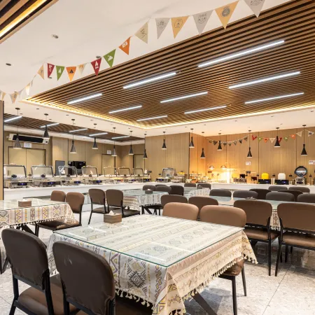 Sayram Lake Rezen Chinese Inn Xiangjiang Holiday Hotel