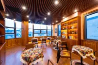 Jixi Ruoyi ROY • Shizhi Homeland Homestay